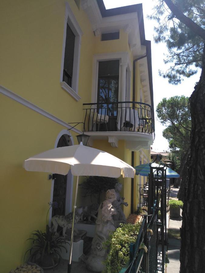 Casa Giulietta Hotel Desenzano del Garda Exterior photo