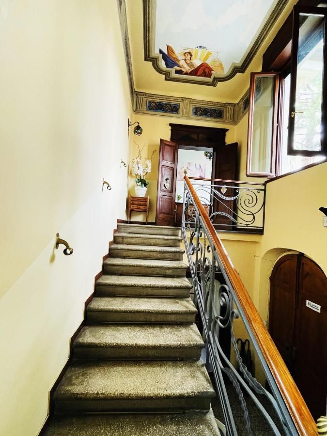 Casa Giulietta Hotel Desenzano del Garda Exterior photo