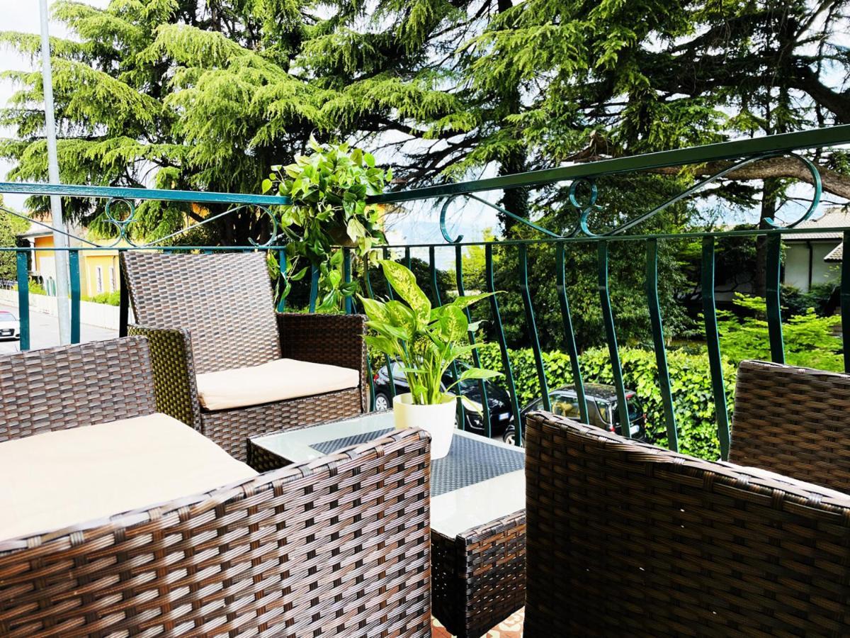 Casa Giulietta Hotel Desenzano del Garda Exterior photo